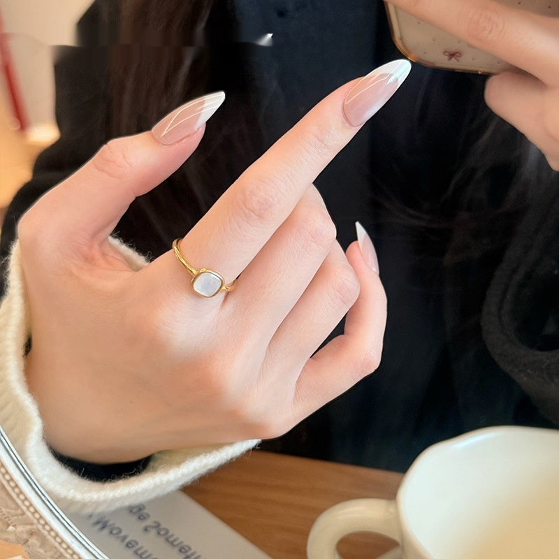 French-style Vintage Natural White Mother-of-Pearl Ring For Women Vera Lux