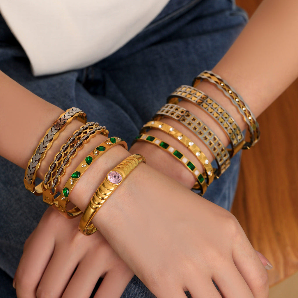 European And American Fashion Fadeless Stainless Steel Jewelry Vera Lux