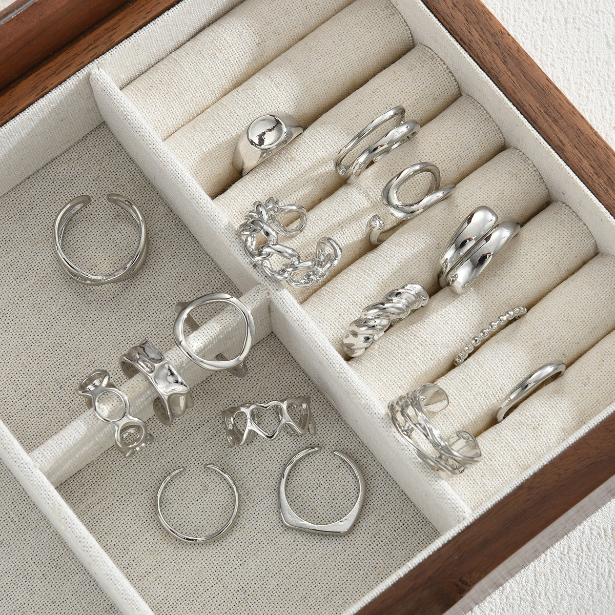Niche-style Geometric Hollowed-out Heart Open-ring Jewelry Vera Lux