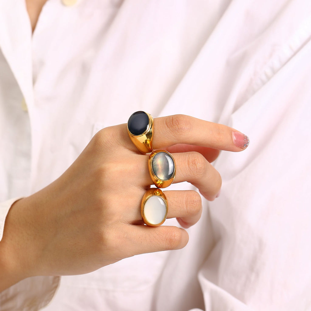 Modern Luxe Oval Gemstone-Encrusted Ring For Women Vera Lux