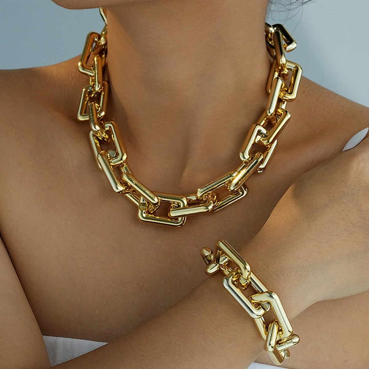 Geometric rectangular chunky chain bracelet and necklace set Vera Lux