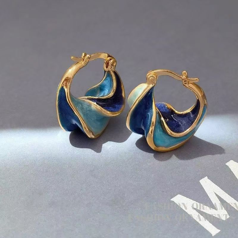 French Vintage Earrings With Spiral Texture. Exquisite Enamel & Oil Drip Craft, High-end Vibe, Niche Style And Versatile For Daily Wear. Vera Lux