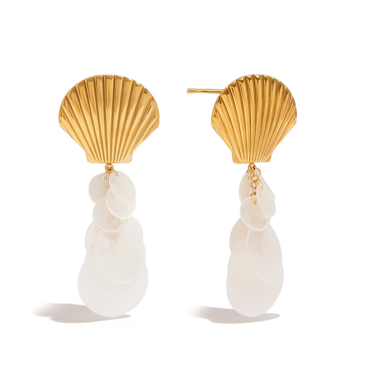 18K gold shell-shaped earrings with round tassel design Vera Lux