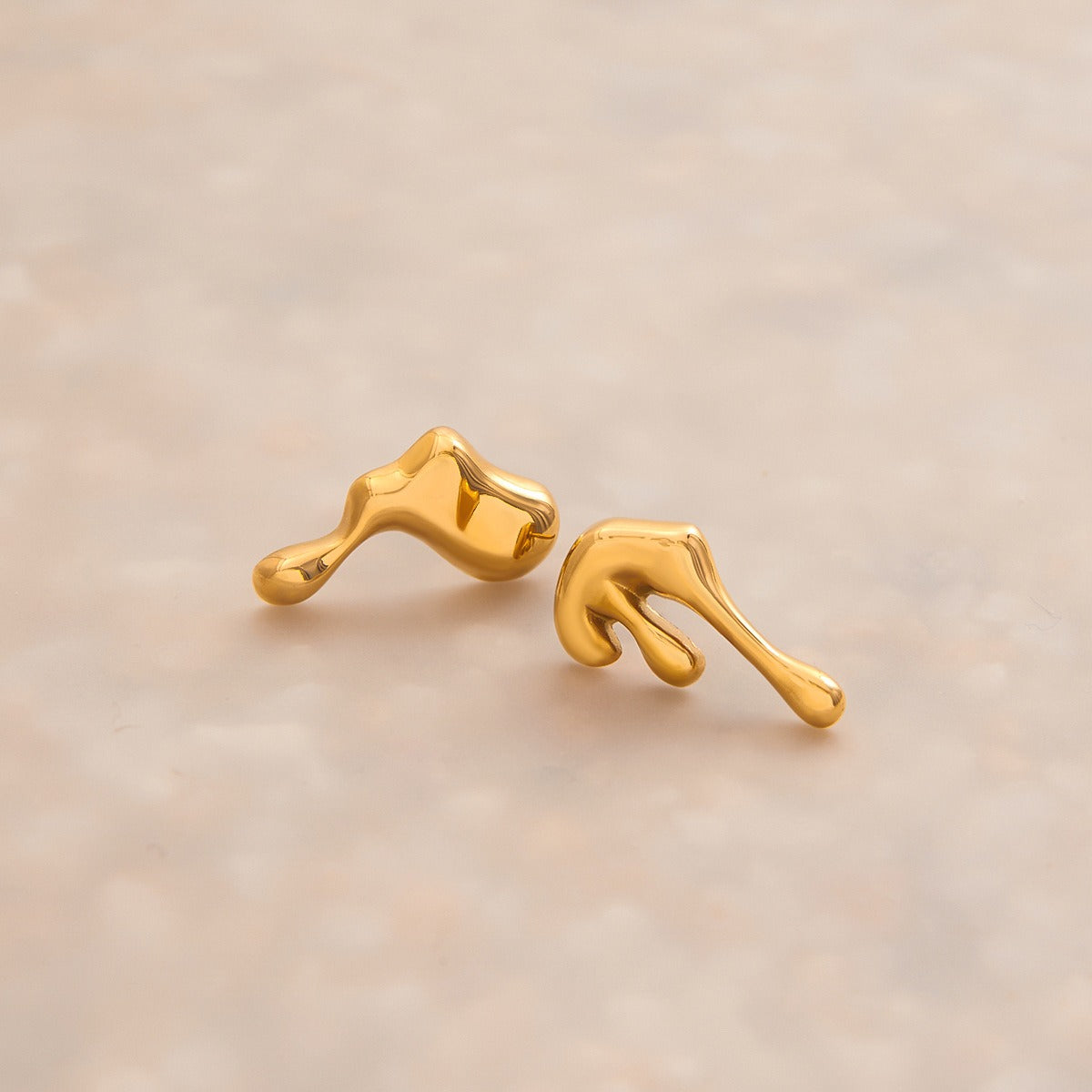 18K gold irregular shape design simple personality earrings Vera Lux