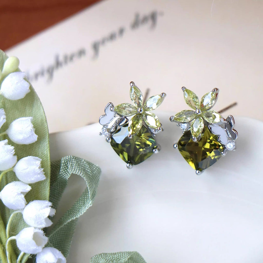 French-style Retro Elegant Exquisite Olive Green Zircon Stud Earrings Vera Lux