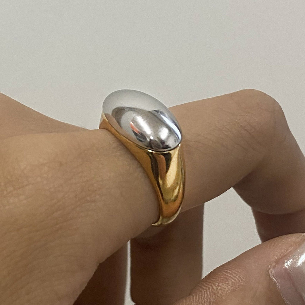 18K gold oval ring with gold and silver color matching design, simple and personalized ring Vera Lux