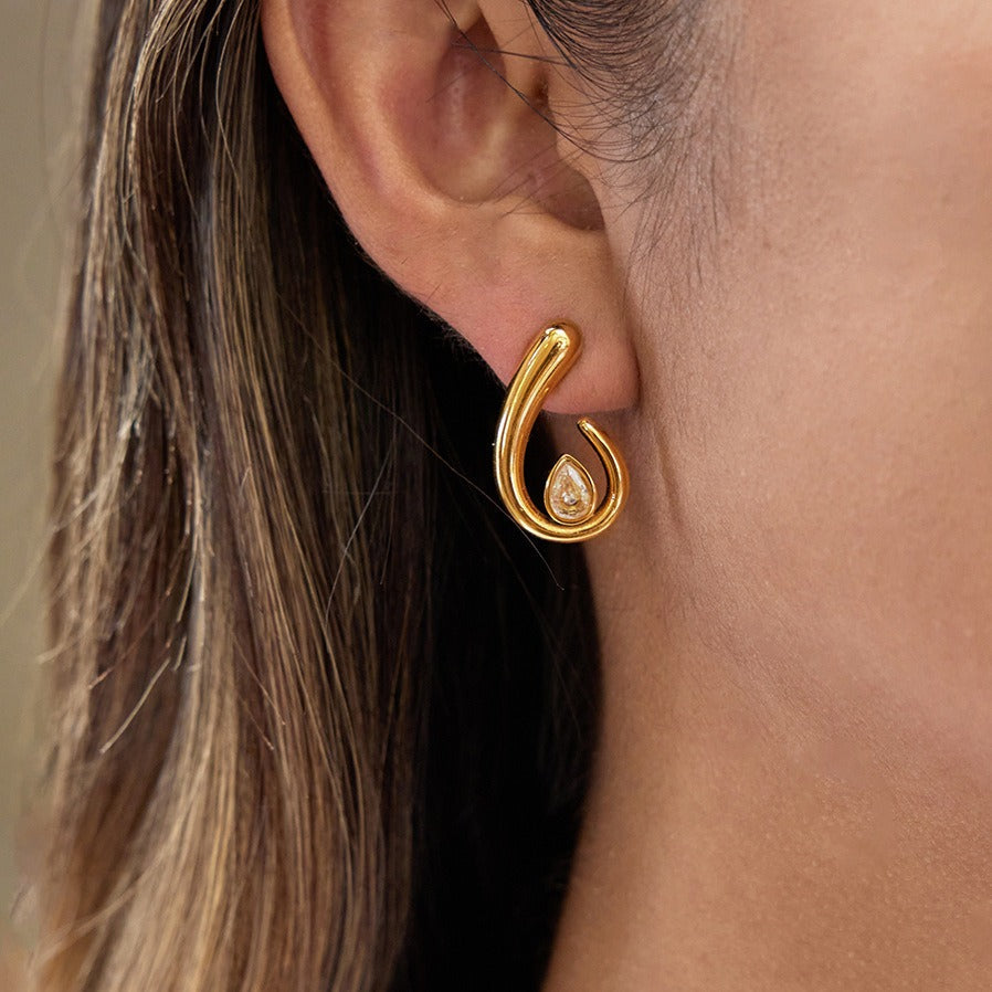 18K gold teardrop-shaped cubic zirconia stud earrings Vera Lux