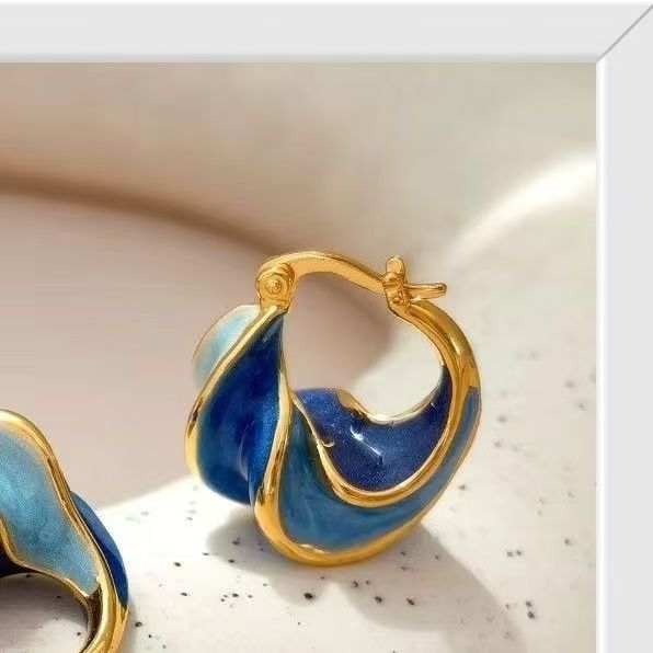 French Vintage Earrings With Spiral Texture. Exquisite Enamel & Oil Drip Craft, High-end Vibe, Niche Style And Versatile For Daily Wear. Vera Lux