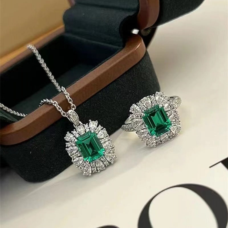 Ultra-shiny Elegant Emerald Set Ring For Women Vera Lux