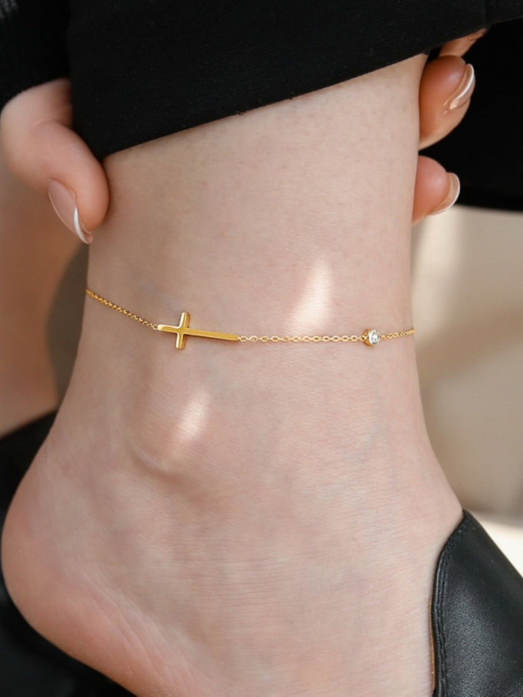 High-end 18K gold-plated cross crystal anklet Vera Lux