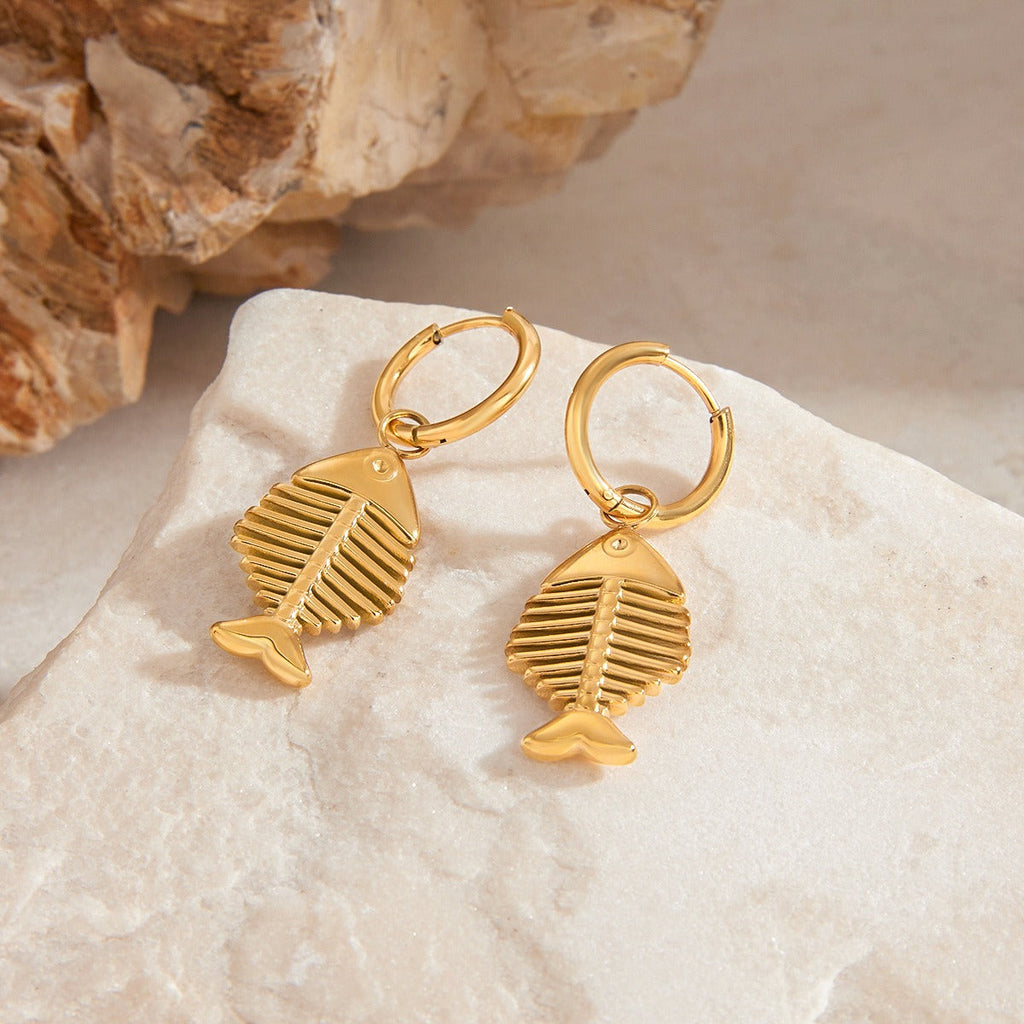 18K goldfishbone-shaped earrings with unique personality Vera Lux