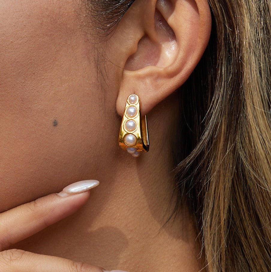 18K gold lightweight luxury earrings with embedded pearls. Vera Lux