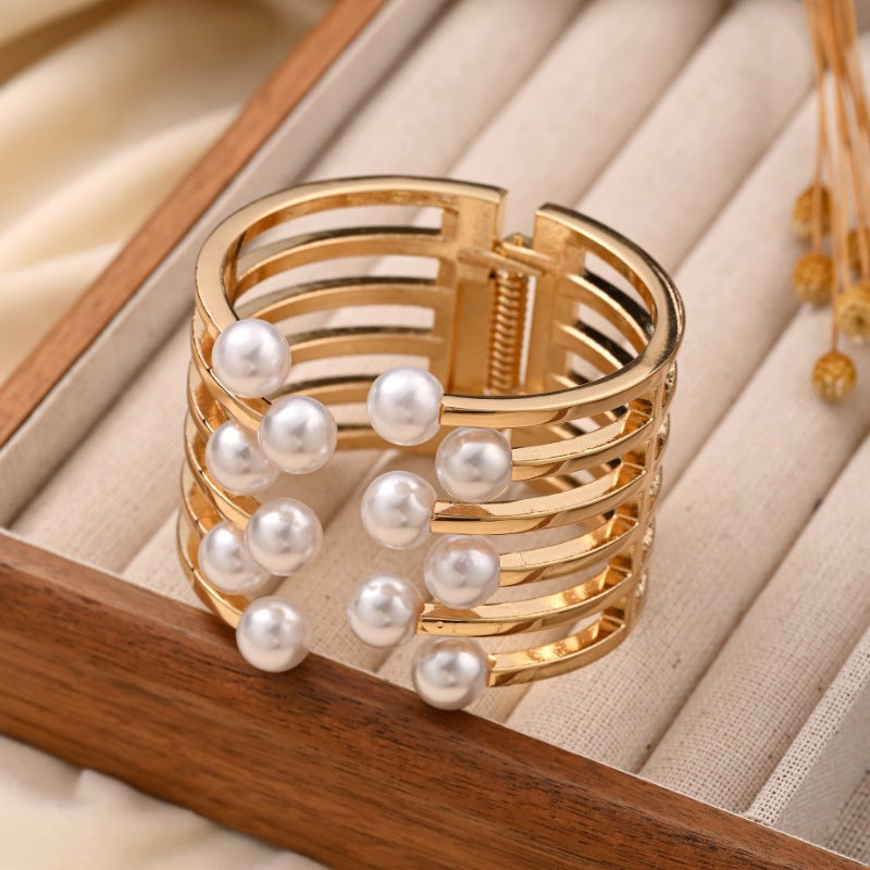Alloy Fan-Shaped Symmetrical Pearl Bracelet For Women Vera Lux