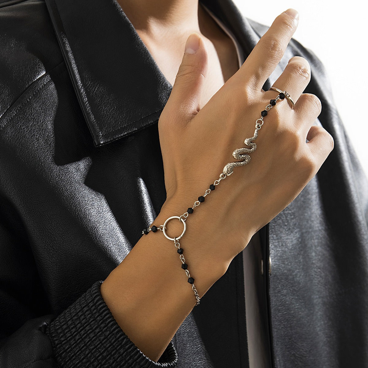 Punk Snake Sweet and Cool Finger Bracelet Vera Lux