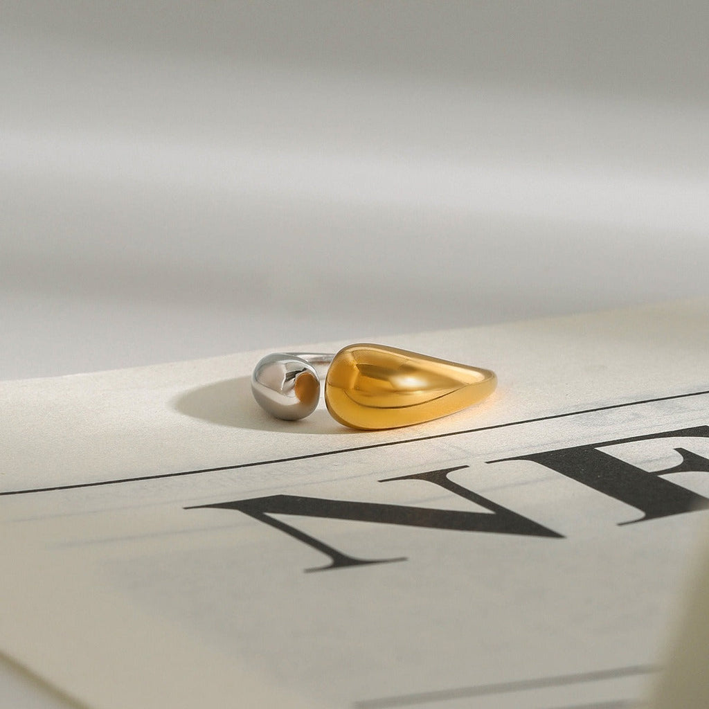 18K gold geometric design simple personality ring Vera Lux
