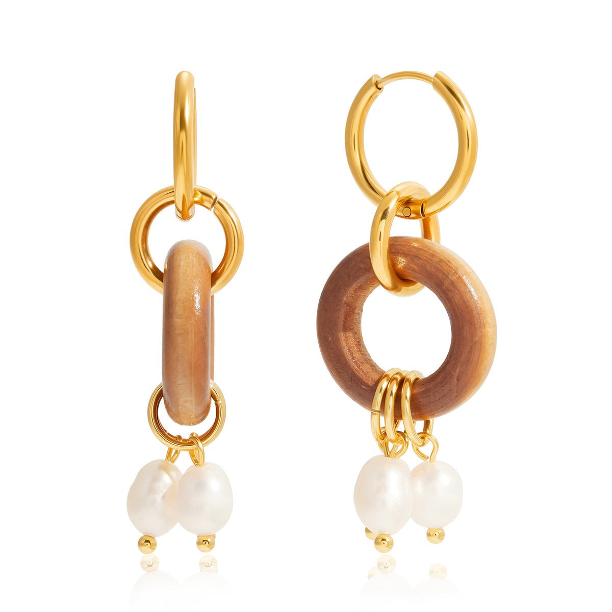Circle hoop earrings, a luxurious and sophisticated ear jewelry piece. Vera Lux