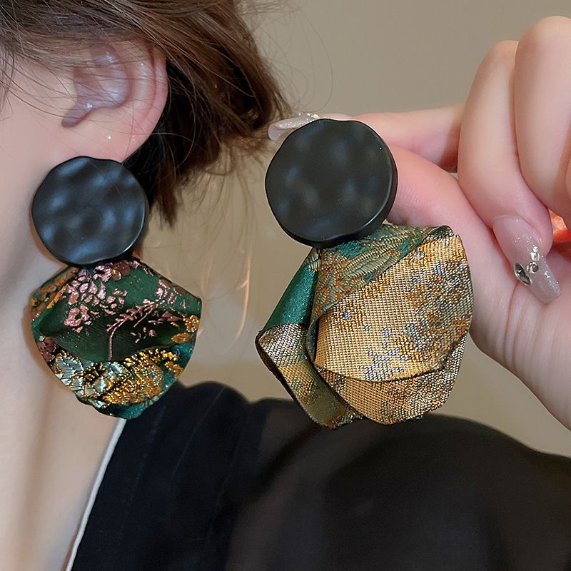 Silver Post Pleated Round Petal Earrings, New Chinese Retro Dangles, Niche Elegant National Trend Jewelry Vera Lux