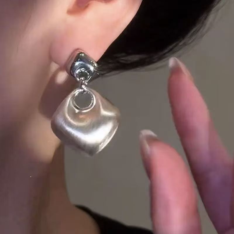 New Brushed Geometric Square Earrings, Light Luxury High-end Fashion Jewelry Vera Lux