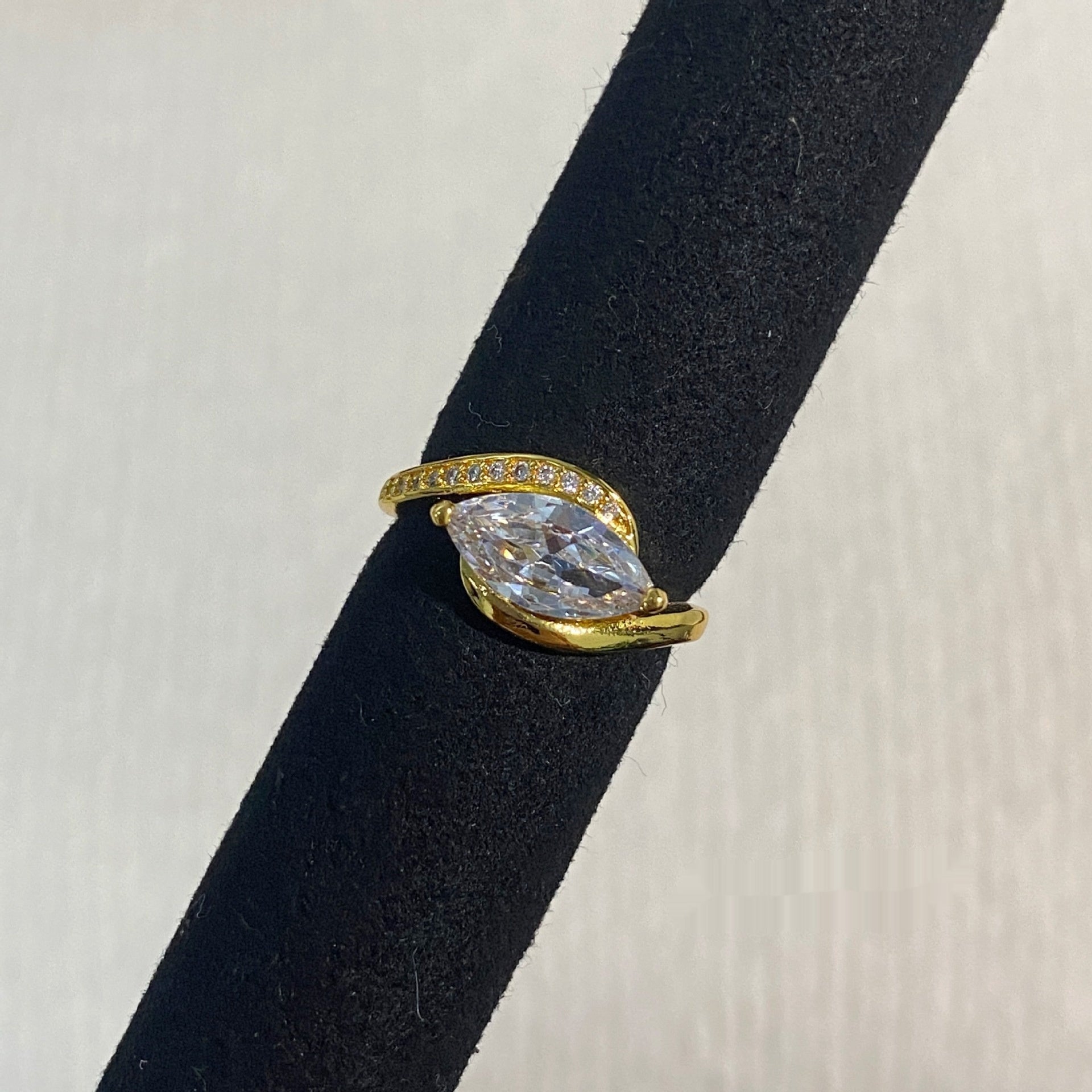 Best-selling Angel Eye Ring For Women Vera Lux