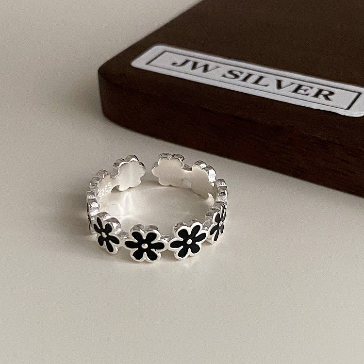 S925 Sterling Silver Niche Black Flower Ring For Women, Cool Tone Frosted Irregular Design, Delicate & Versatile Minimalist Index Finger Ring Vera Lux