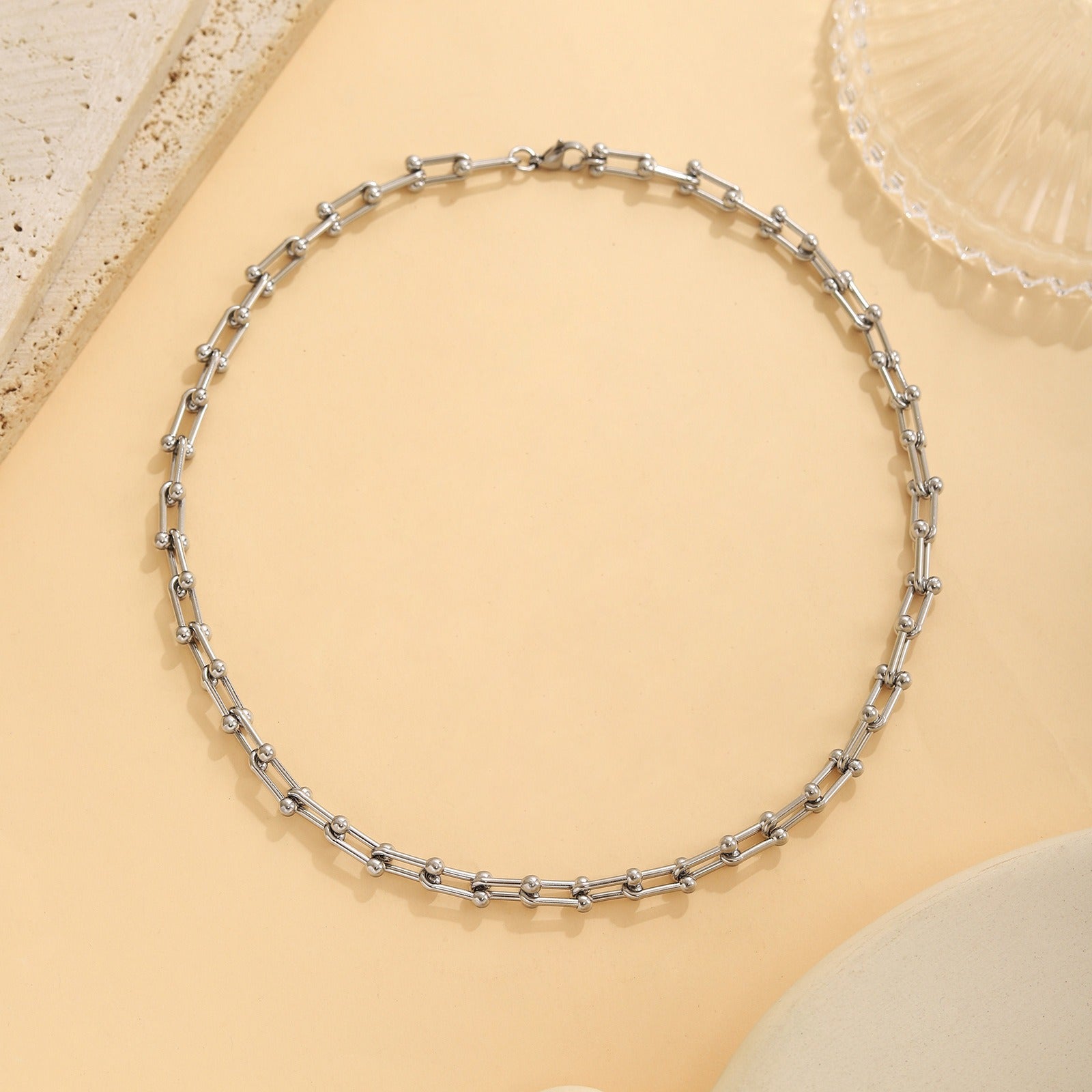18k gold U-shaped horseshoe clasp bracelet necklace Vera Lux