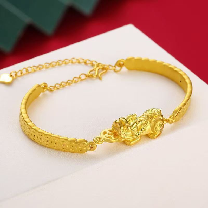 Arrival Copper-Gilded Fashion Wealth-Attracting Coin Pixiu Bracelet Vera Lux