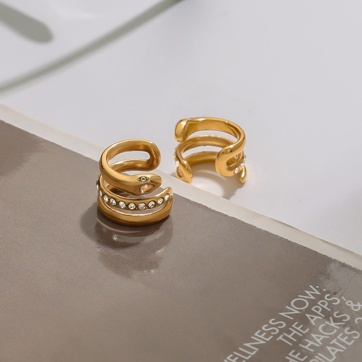 18K gold geometric diamond earrings with exquisite design Vera Lux