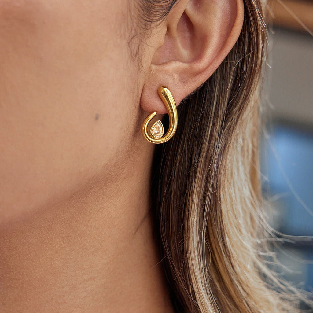 18K gold teardrop-shaped cubic zirconia stud earrings Vera Lux