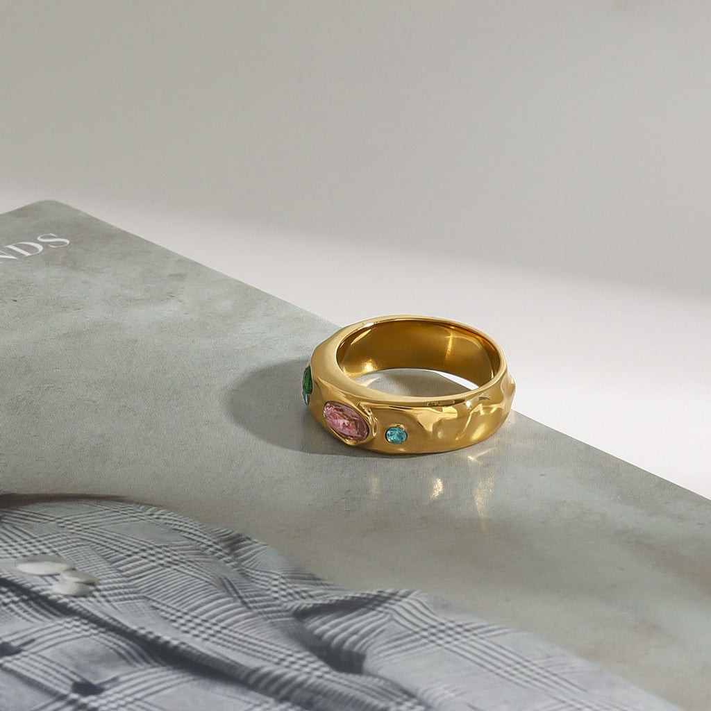 18K gold inlaid gemstone exquisite design noble ring Vera Lux