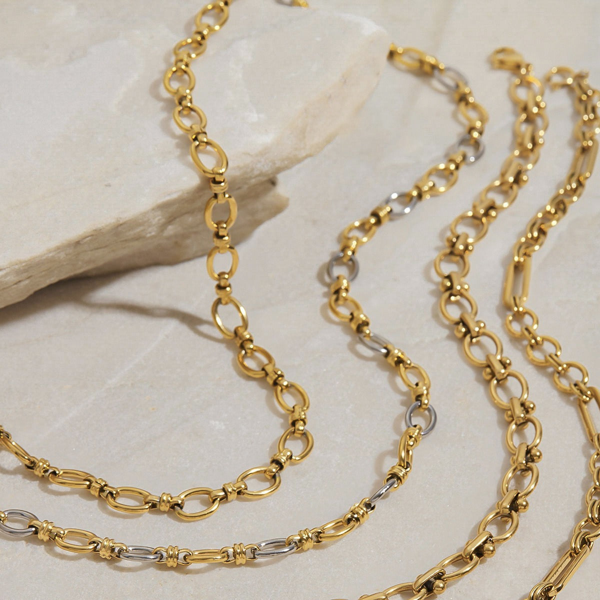 18K gold chain with gold and silver color matching design simple and elegant necklace Vera Lux