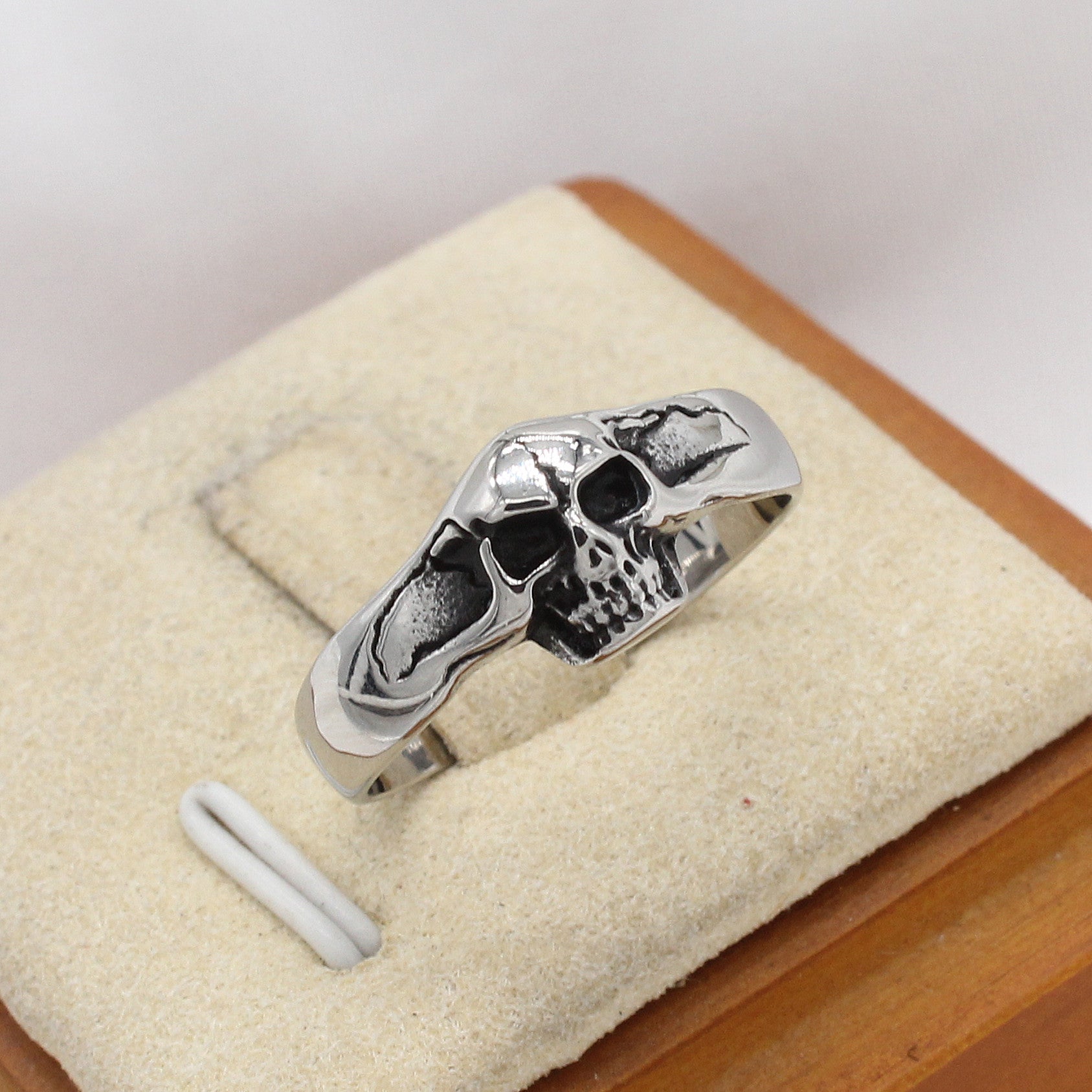 European And American Style Personalized Vintage Skull Titanium Steel Ring Vera Lux
