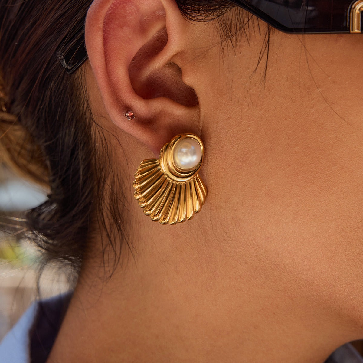 18K gold geometric inlaid pearls exquisite design noble earrings Vera Lux