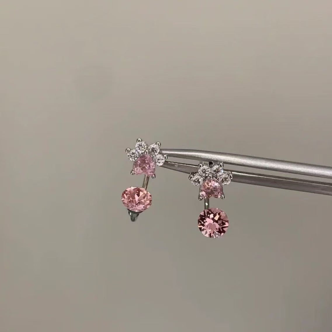 Cat Claw Super Sparkling Full Diamond Zircon KT Cat Earrings For Women, Sweet Cute Ear Drops, Bow Ear Studs Vera Lux