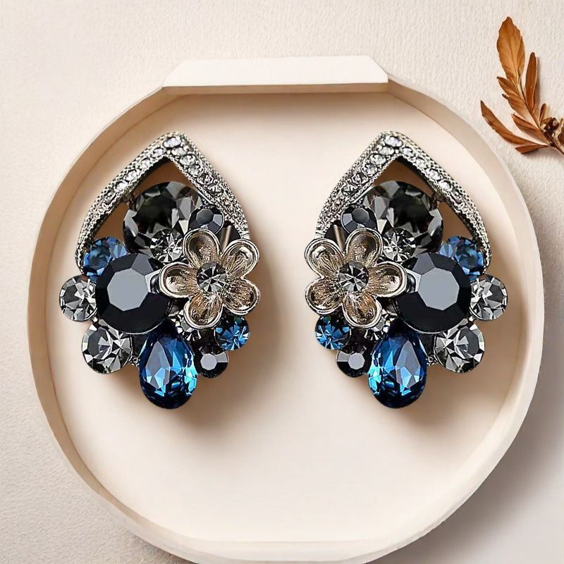 French Retro Square Earrings, Metal Enamel 3D Art Design, Light Luxury Niche Studs Vera Lux