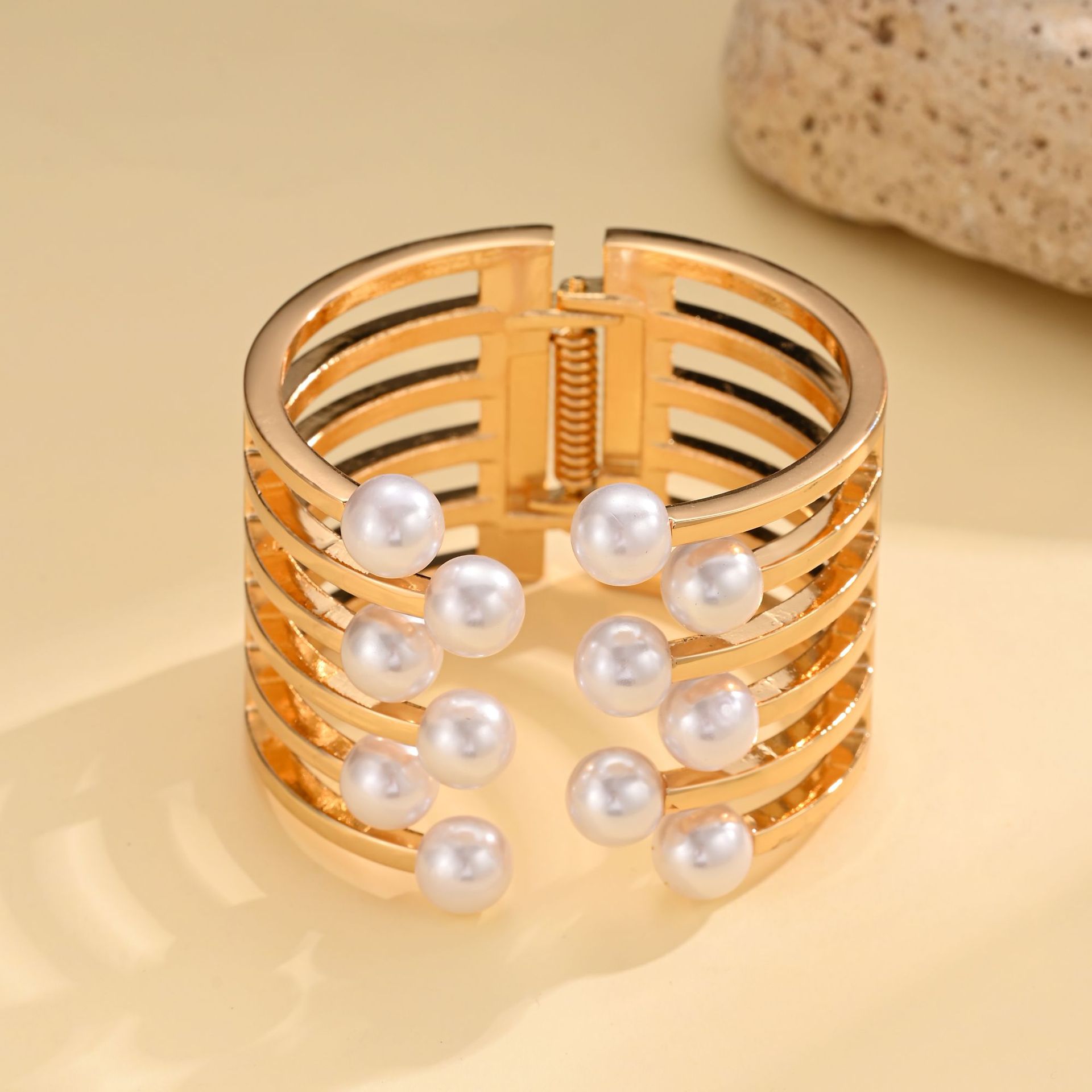 Alloy Fan-Shaped Symmetrical Pearl Bracelet For Women Vera Lux