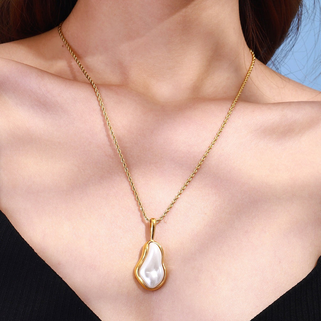 18K gold inlaid irregular pearls exquisite design noble necklace Vera Lux
