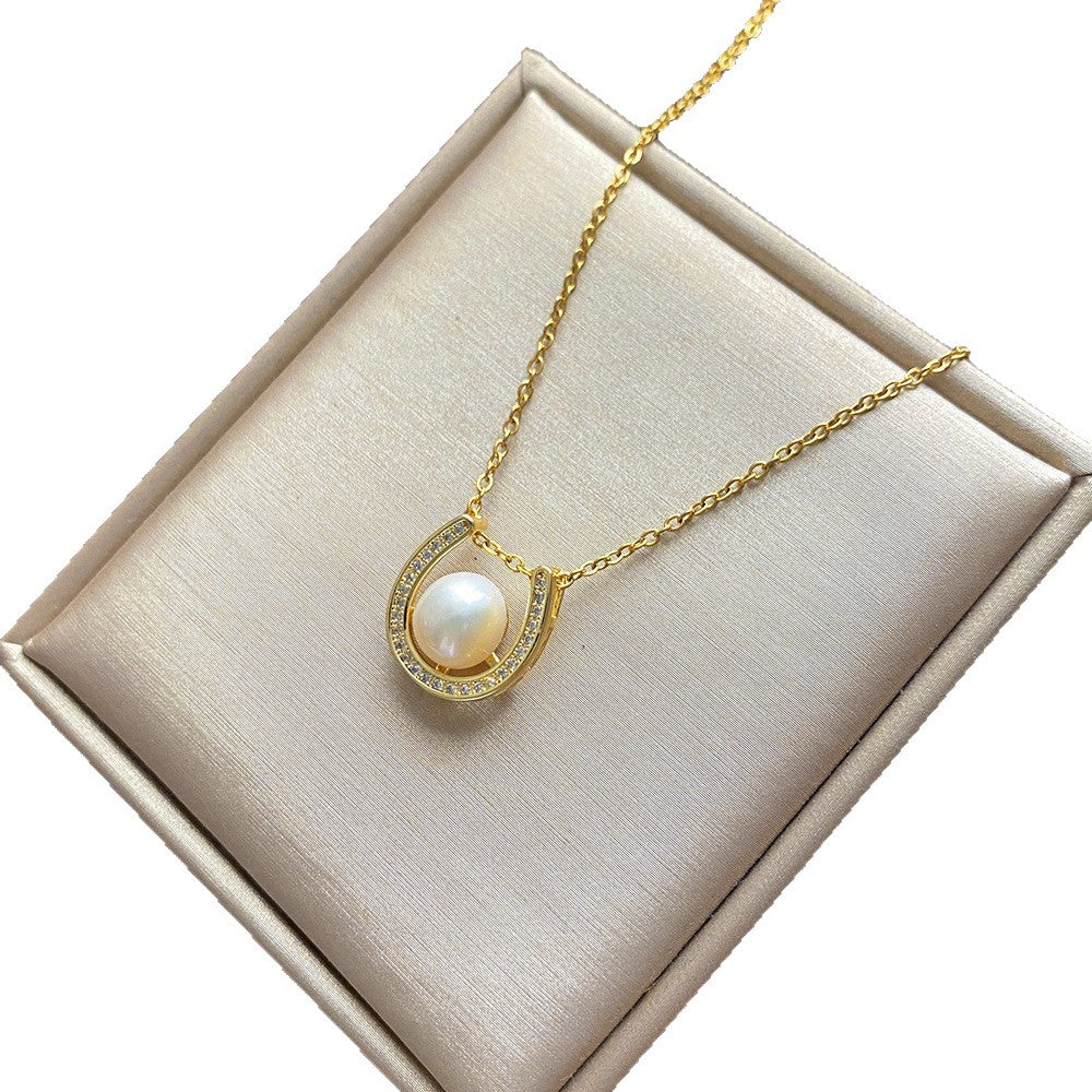 Light Luxury, Lightly Paved With Zirconia, Elegant U-Shape Pearl Necklace Vera Lux