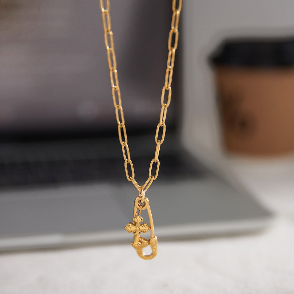Stainless Steel Paperclip Pendant Necklace Vera Lux