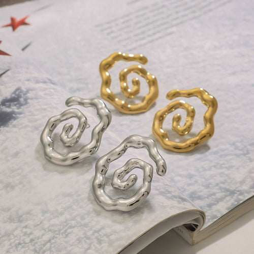 18K gold hollow thread with texture design simple and elegant earrings Vera Lux