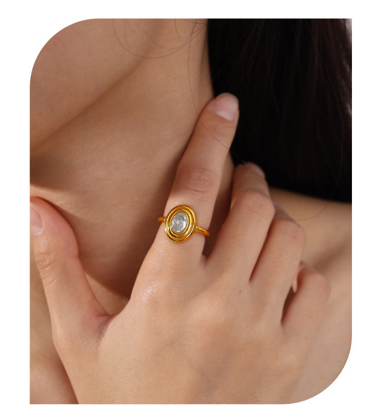 European And American Cross-border Vintage Luxury Oval White Diamond Ring, With A Sophisticated And Niche Design, In Gold Finger Ring Accessory. Vera Lux