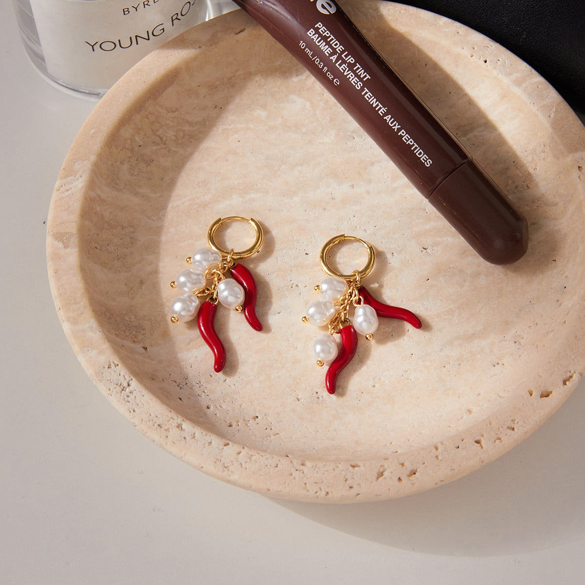 18K gold lightweight luxury and high-end chili pepper and pearl earrings Vera Lux