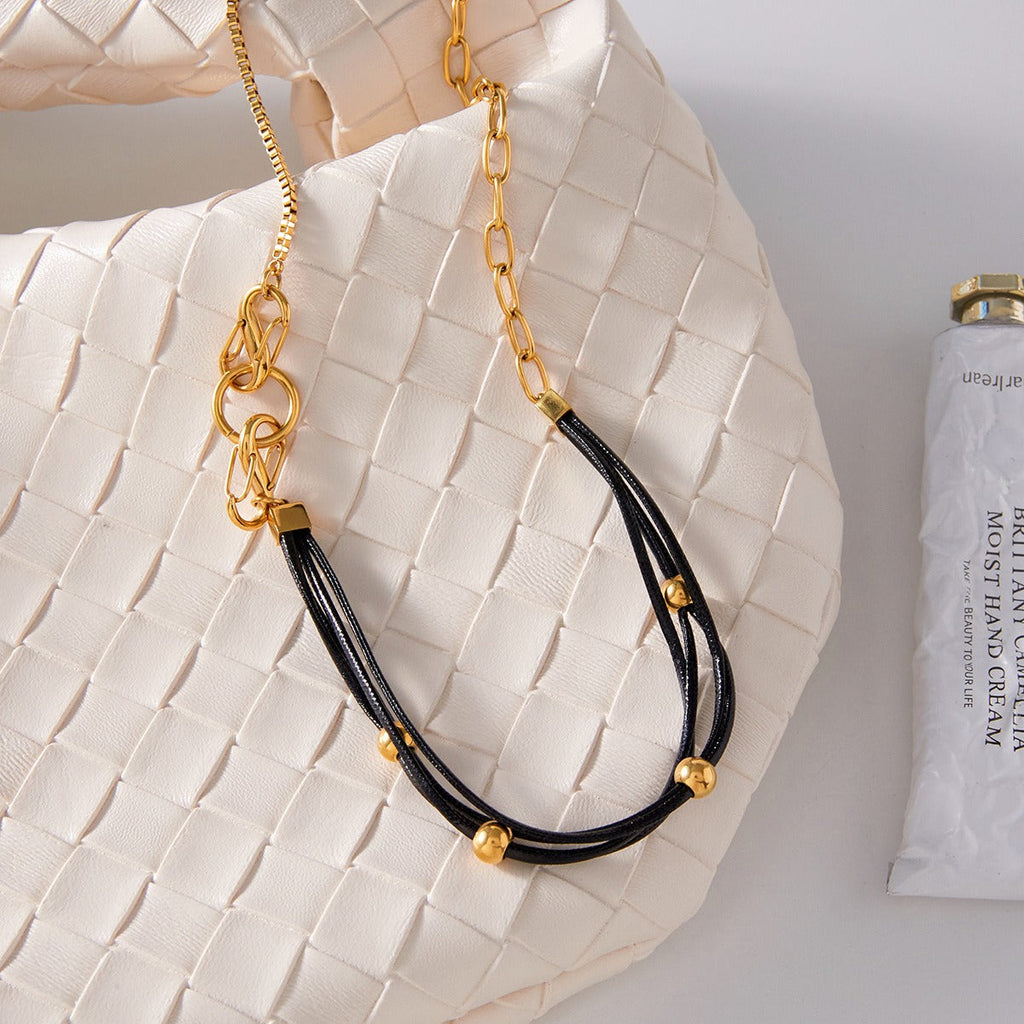18K gold and black wax cord necklace for women, suitable for autumn and winter sweaters. Vera Lux