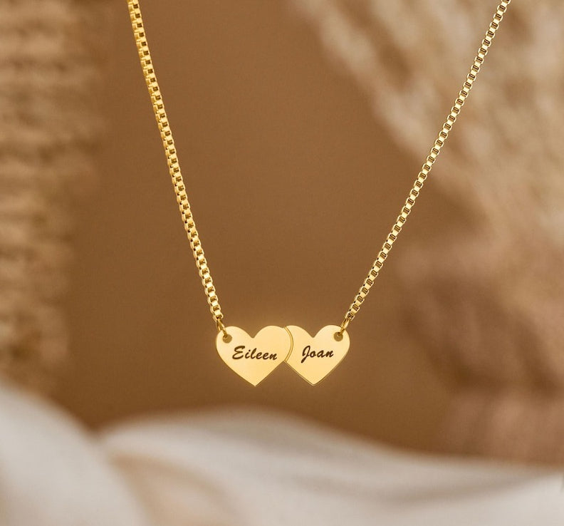 Heart-shaped interlocking custom name necklace Vera Lux
