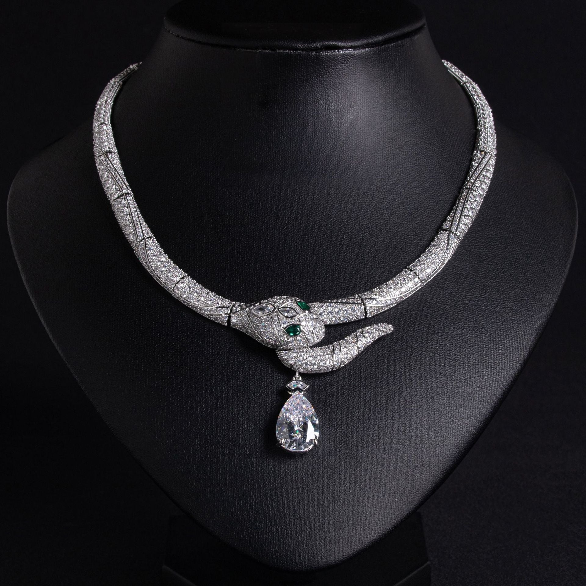 S925 Silver Snake-Shaped Cubic Zirconia Necklace Vera Lux