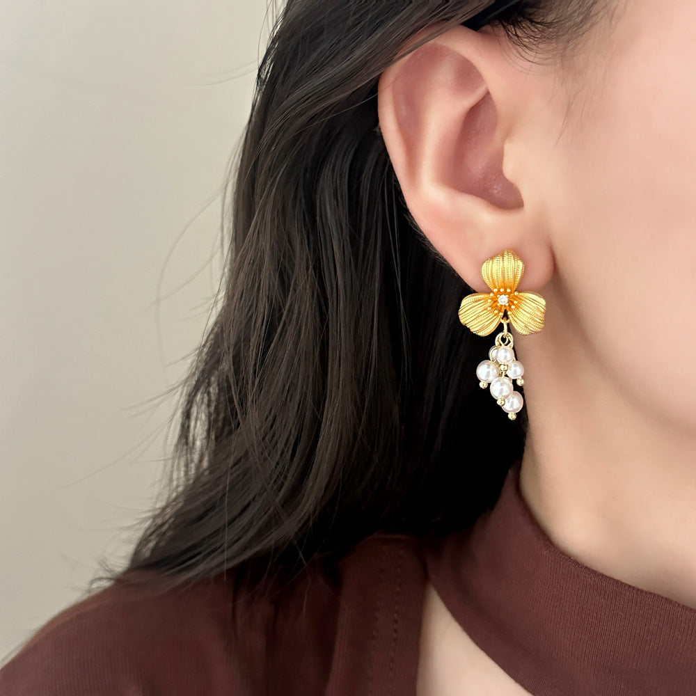 Fashionable Light-luxury Versatile Earrings For Women Vera Lux
