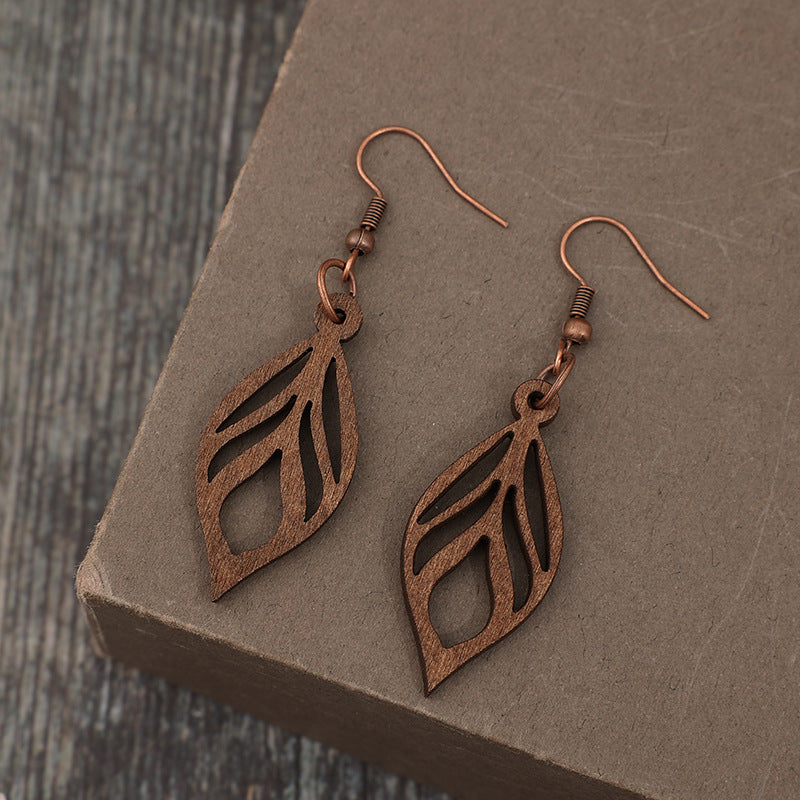 Retro-style Leaf-shaped Minimalist Ethnic-style Personalized Wooden Earrings Vera Lux