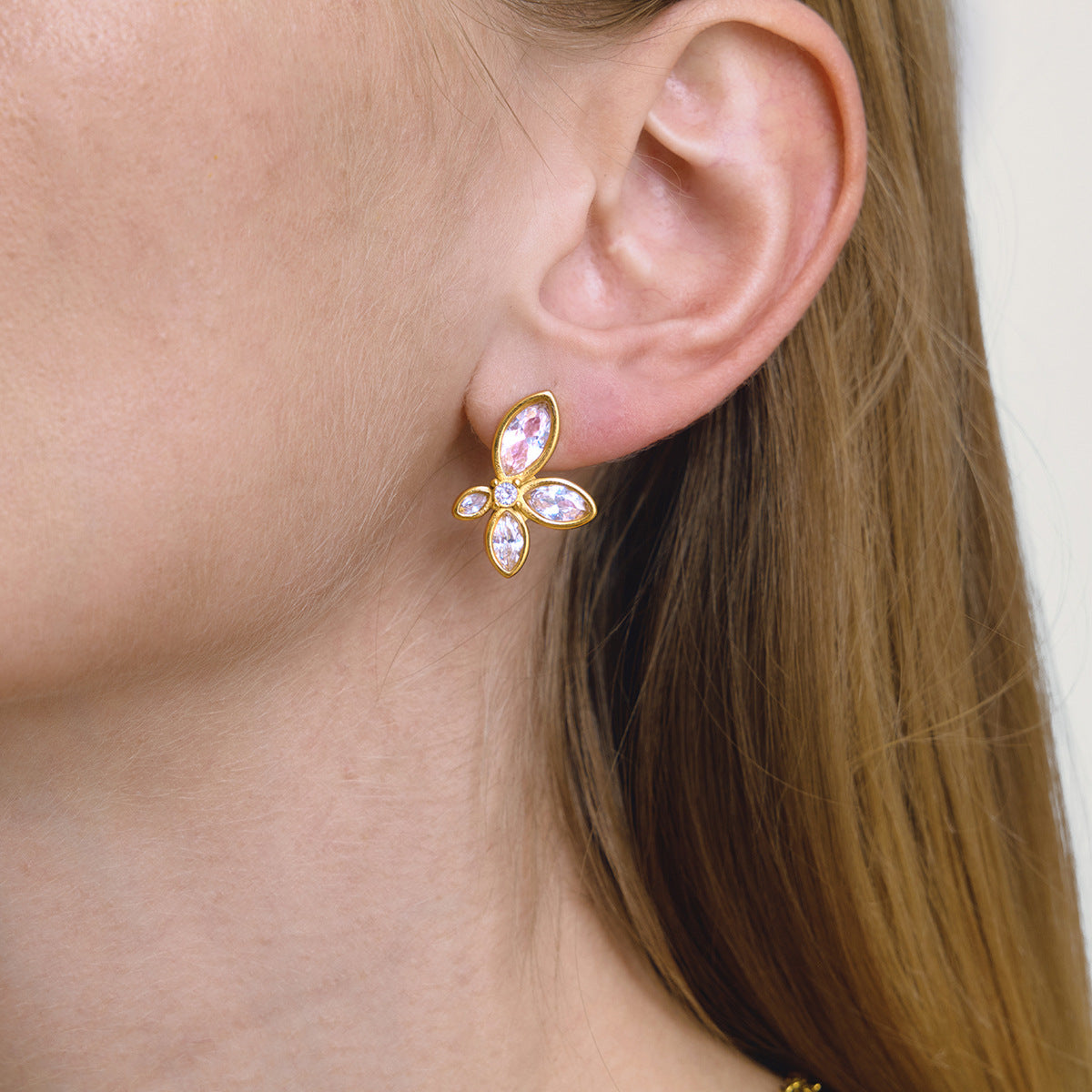 White Flower Zircon Stud Earrings Vera Lux