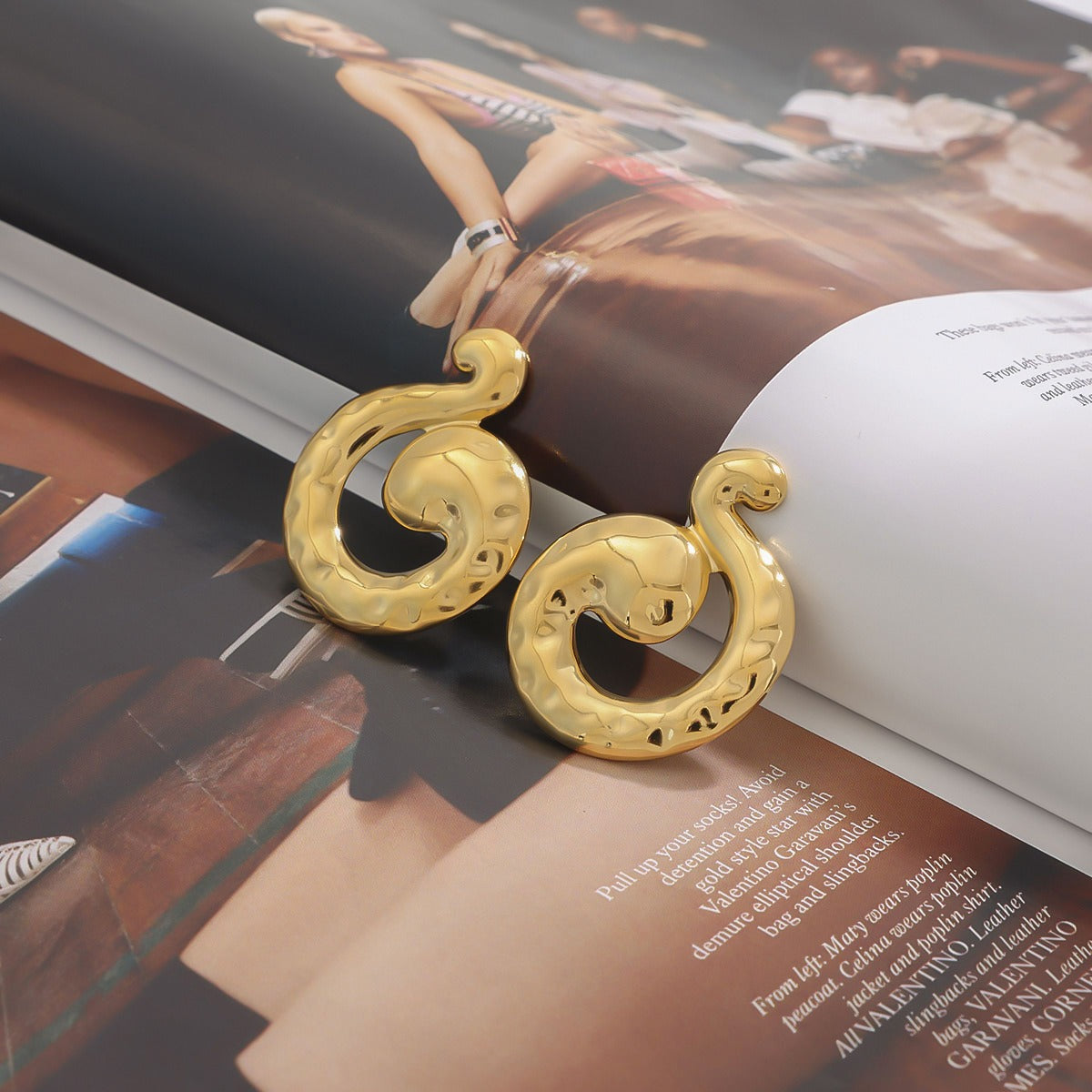 18K gold snake shape with hammer pattern design simple and unique earrings Vera Lux