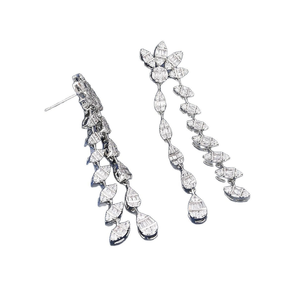 Double chain leaf-shaped earrings with full diamond embellishments Vera Lux