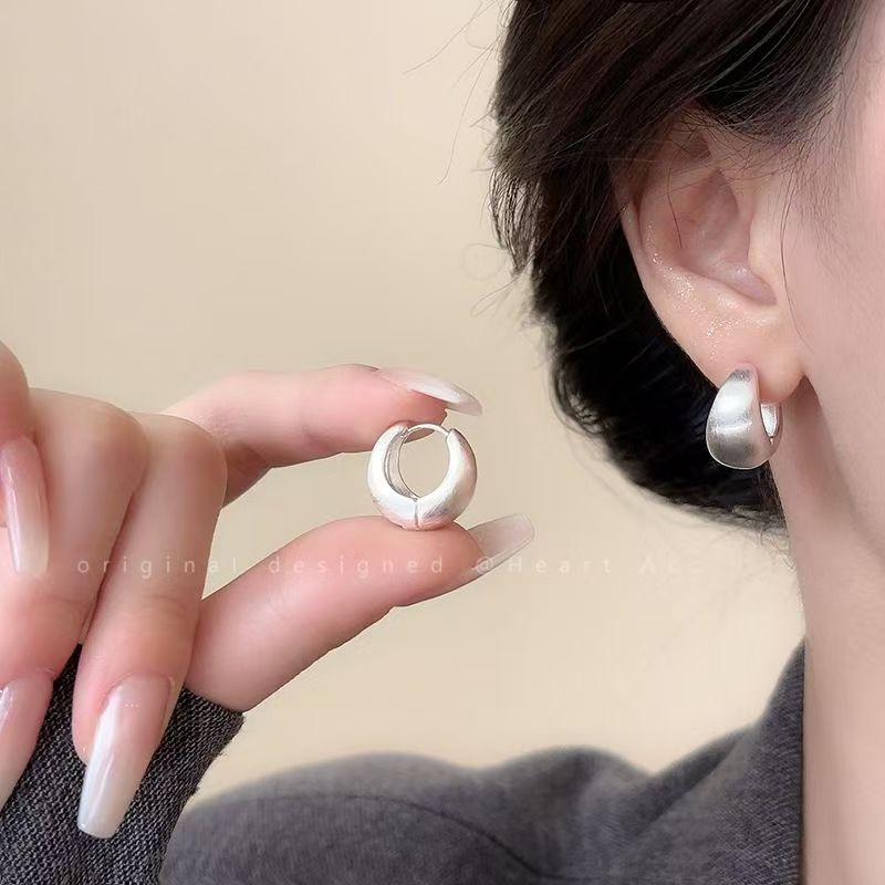 Women's Pure Silver Post Earrings With Traditional Brushed Craft, Light Luxury High-end Stud Earrings, 2026 New Bestseller, Exquisite Niche Ear Jewelry Vera Lux